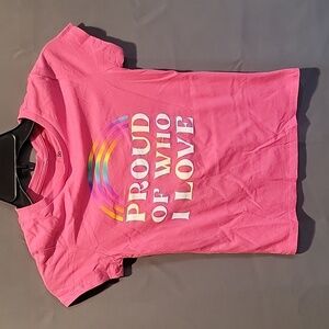 (J14) So graphic tee girls size Medium